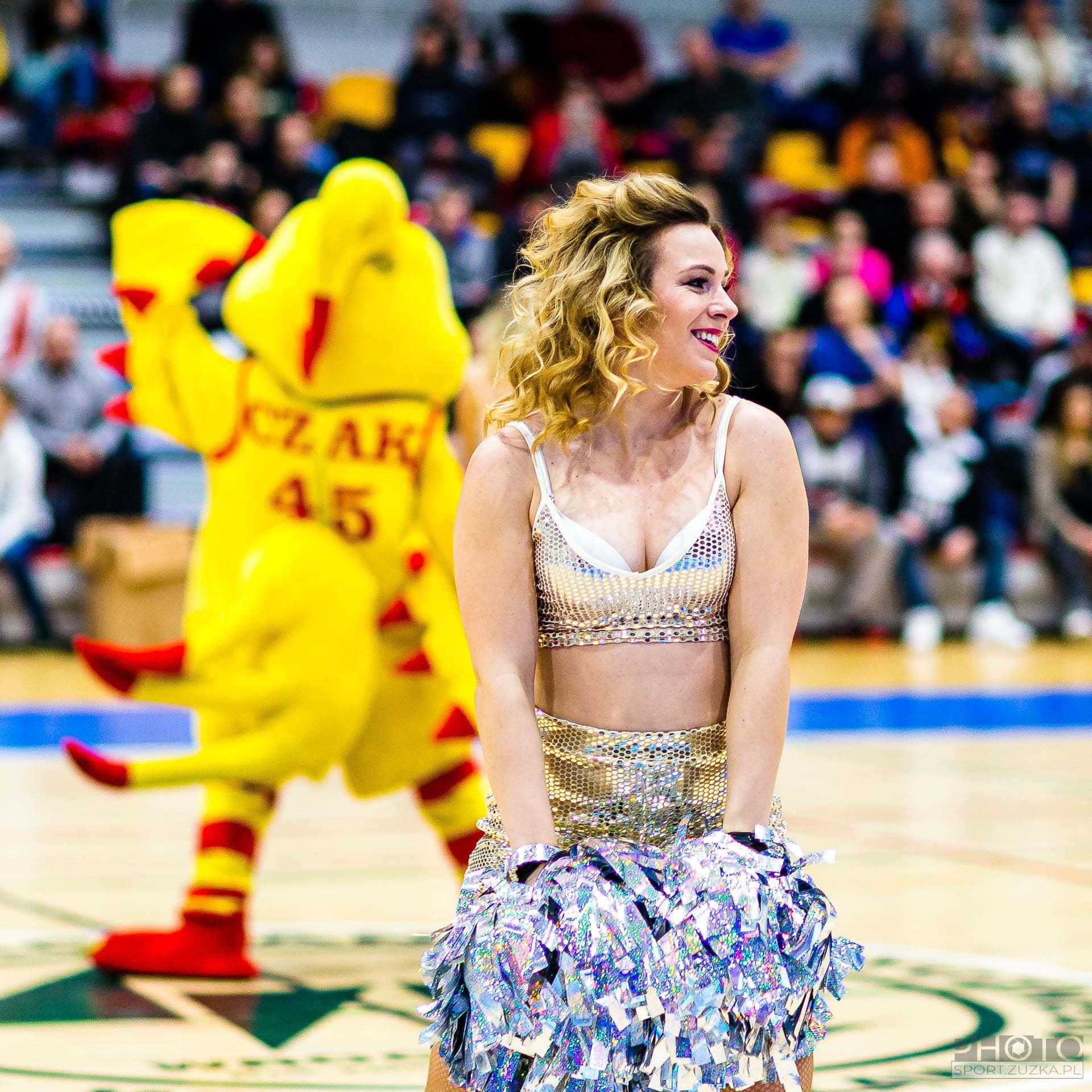 Czak #45 i Glow Cheerleaders