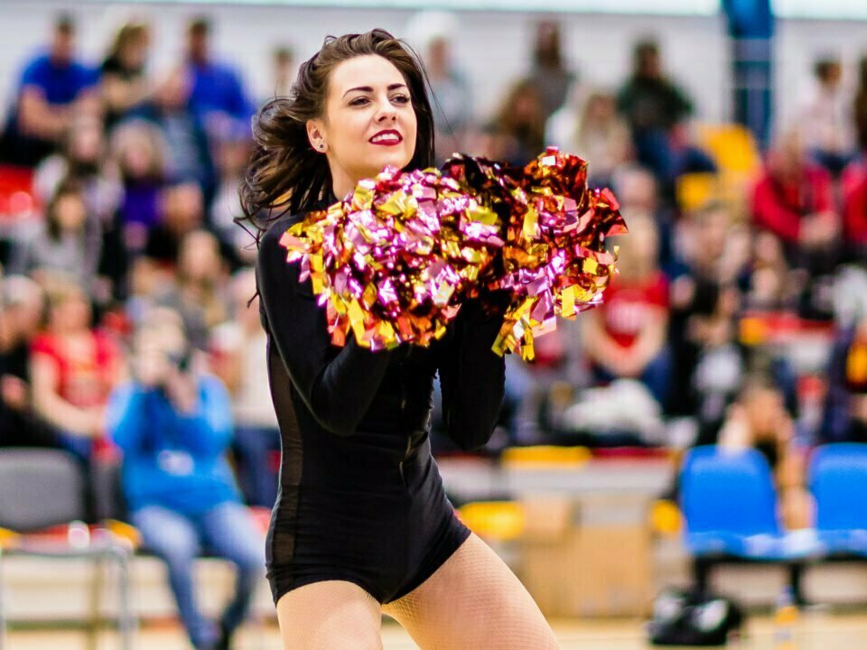 2019-03-16 Glow Cheerleaders