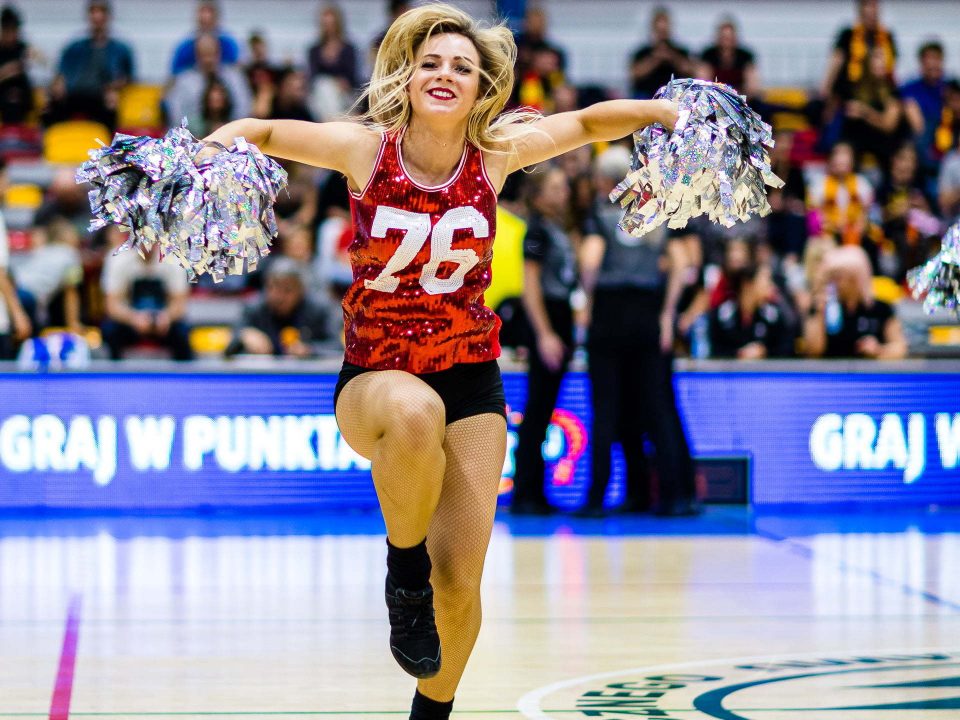 2019-10-13 Glow Cheerleaders