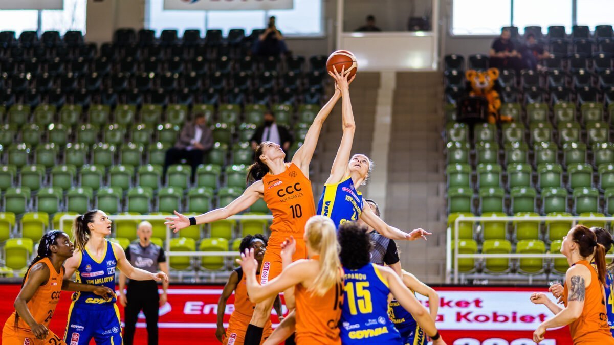 2021-04-14 CCC Polkowice vs VBW Arka Gdynia
