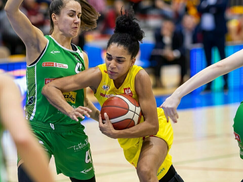 2021-12-29 1KS Ślęza Wrocław vs Pszczółka Polski-Cukier AZS-UMCS Lublin