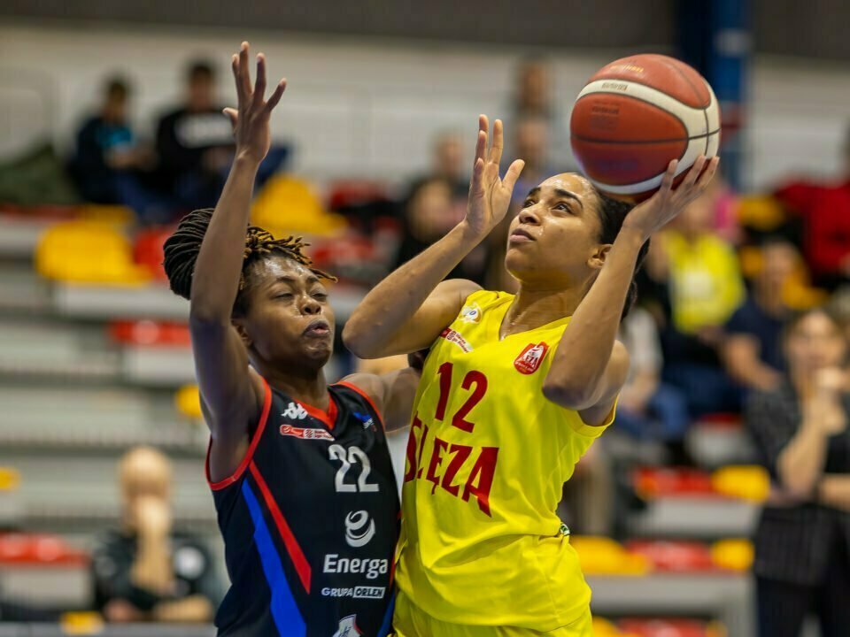 2022-01-02 1KS Ślęza Wrocław vs Energa Toruń