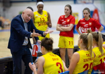 2022-02-13 1KS Ślęza Wrocław vs CTL Zagłębie Sosnowiec