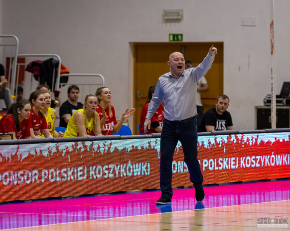 2022-02-13 1KS Ślęza Wrocław vs CTL Zagłębie Sosnowiec