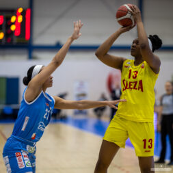 2022-03-19 1KS Ślęza Wrocław vs PolskaStrefaInwestycji Enea Gorzów Wlkp