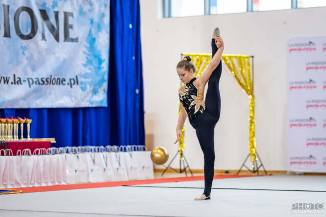 2022-12-03 VI Zimowa Gala RGA La Passione (nz. Julia Olszańska)